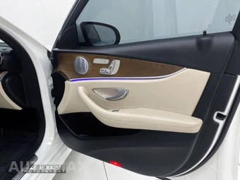 2018 Mercedes-Benz E 300 Sedan - miniatura 38