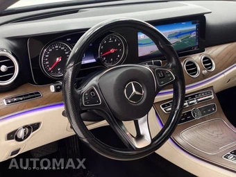2018 Mercedes-Benz E 300 Sedan - miniatura 41