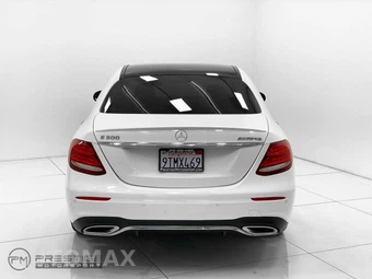 2018 Mercedes-Benz E 300 Sedan - miniatura 5