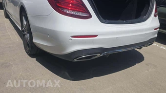 2018 Mercedes-Benz E 300 Sedan - miniatura 28