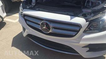2018 Mercedes-Benz E 300 Sedan - miniatura 29