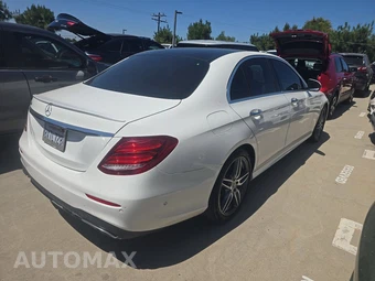 2018 Mercedes-Benz E 300 Sedan - miniatura 4