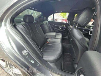 2018 Mercedes-Benz E 300 Sedan – miniatura 16