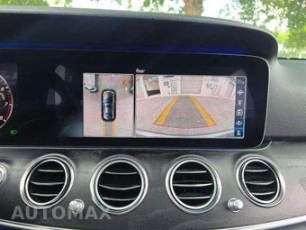 2018 Mercedes-Benz E 300 Sedan – miniatura 32