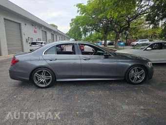2018 Mercedes-Benz E 300 Sedan – miniatura 4
