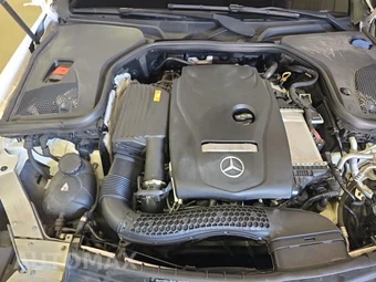 2018 Mercedes-Benz E 300 Sedan – miniatura 19