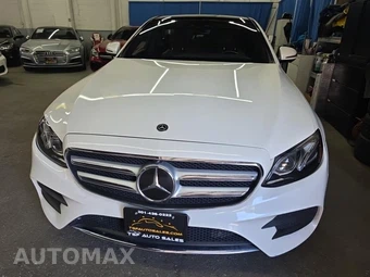 2018 Mercedes-Benz E 300 Sedan – miniatura 2