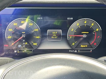 2018 Mercedes-Benz E 400 4MATIC Coupe - miniatura 12