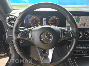 2018 Mercedes-Benz E 400 4MATIC Coupe - miniatura 8