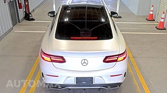 2018 Mercedes-Benz E 400 4MATIC Coupe - miniatura 5