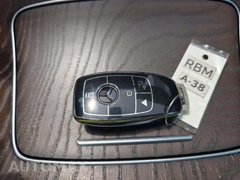 2018 Mercedes-Benz E 400 4MATIC Sedan – miniatura 5