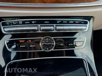 2018 Mercedes-Benz E 400 4MATIC Wagon - miniatura 52