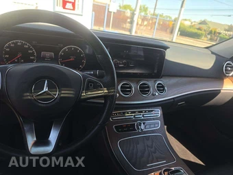2018 Mercedes-Benz E 400 4MATIC Wagon - miniatura 8