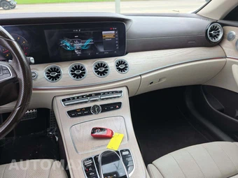 2018 Mercedes-Benz E 400 Convertible – miniatura 10