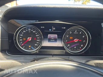 2018 Mercedes-Benz E 400 Coupe – miniatura 12