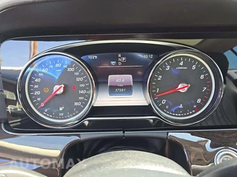 2018 Mercedes-Benz E 400 Coupe – miniatura 9