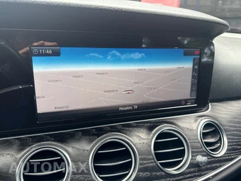 2018 Mercedes-Benz E-Class Sedan E 300 - miniatura 12