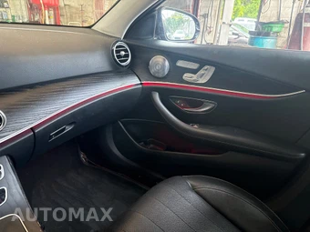 2018 Mercedes-Benz E-Class Sedan E 300 - miniatura 14