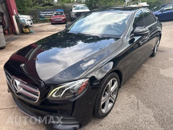 2018 Mercedes-Benz E-Class Sedan E 300 - miniatura 3