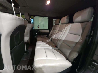 2018 Mercedes-Benz G 550 4MATIC - miniatura 13