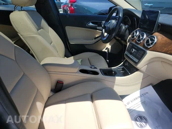 2018 Mercedes-Benz GLA 250 4MATIC - miniatura 8