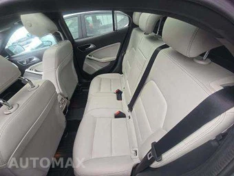 2018 Mercedes-Benz GLA 250 4MATIC – miniatura 13