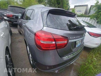 2018 Mercedes-Benz GLA 250 4MATIC – miniatura 2