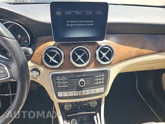 2018 Mercedes-Benz GLA 250 4MATIC - miniatura 11