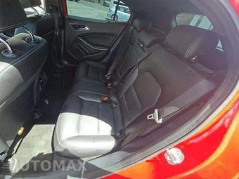 2018 Mercedes-Benz GLA 250 4MATIC – miniatura 13