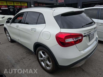 2018 Mercedes-Benz GLA 250 4MATIC - miniatura 2