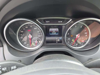 2018 Mercedes-Benz GLA 250 4MATIC - miniatura 9