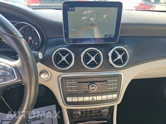 2018 Mercedes-Benz GLA 250 4MATIC - miniatura 11