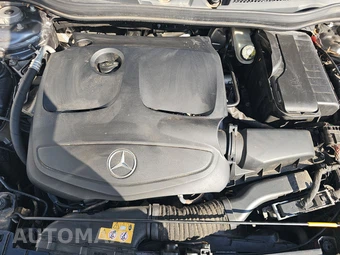 2018 Mercedes-Benz GLA 250 4MATIC - miniatura 15