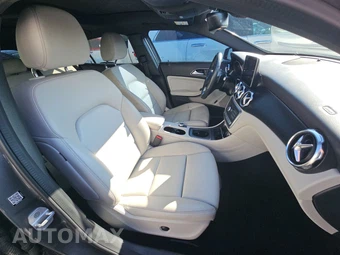 2018 Mercedes-Benz GLA 250 4MATIC - miniatura 8