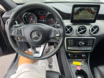 2018 Mercedes-Benz GLA 250 4MATIC - miniatura 10