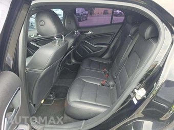 2018 Mercedes-Benz GLA 250 4MATIC - miniatura 13