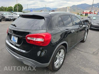 2018 Mercedes-Benz GLA 250 4MATIC - miniatura 3