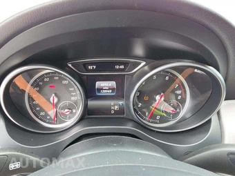 2018 Mercedes-Benz GLA 250 4MATIC - miniatura 9