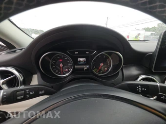 2018 Mercedes-Benz GLA 250 4MATIC – miniatura 12