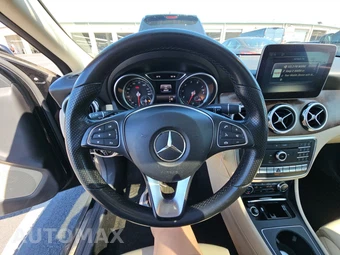2018 Mercedes-Benz GLA 250 4MATIC – miniatura 10