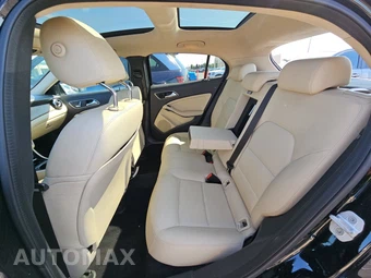 2018 Mercedes-Benz GLA 250 4MATIC – miniatura 13