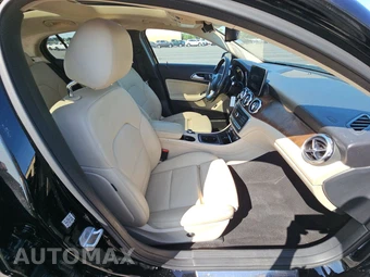 2018 Mercedes-Benz GLA 250 4MATIC – miniatura 8