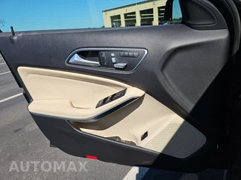 2018 Mercedes-Benz GLA 250 4MATIC – miniatura 9