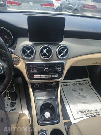 2018 Mercedes-Benz GLA 250 – miniatura 11