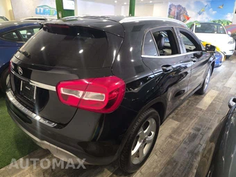 2018 Mercedes-Benz GLA 250 - miniatura 3
