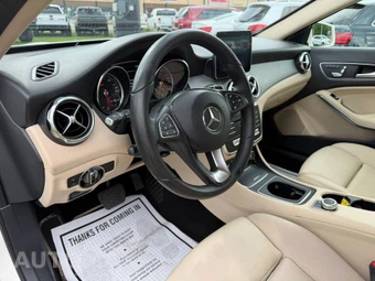 2018 Mercedes-Benz GLA 250 - miniatura 11