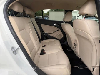 2018 Mercedes-Benz GLA 250 - miniatura 15
