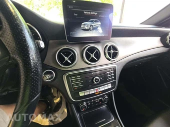 2018 Mercedes-Benz GLA 250 - miniatura 10