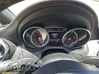 2018 Mercedes-Benz GLA 250 - miniatura 9