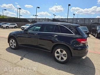 2018 Mercedes-Benz GLC 300 4MATIC - miniatura 2